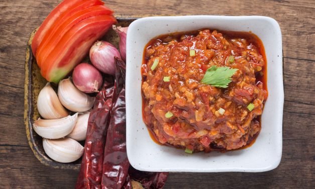 <span class="entry-title-primary">5 Hot Sauces to Watch</span> <span class="entry-subtitle">Who’s ready for the next hot sauce?</span>