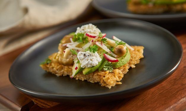 <span class="entry-title-primary">6 Ways to Extend Avo Toast</span> <span class="entry-subtitle">Chefs are appealing to the growing fan base of toast with creative menu builds</span>