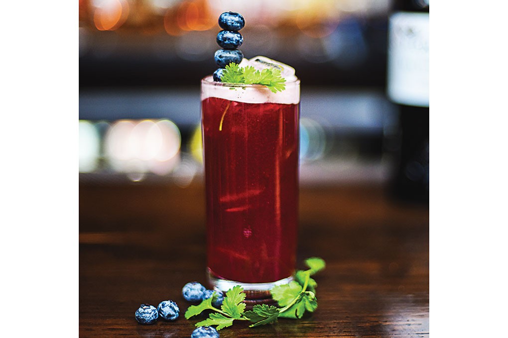 Huckleberry cocktail photo