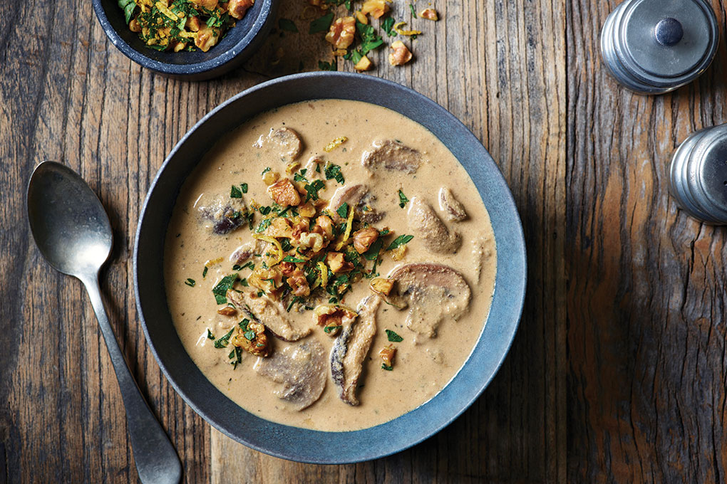 California Walnut and Mushroom Soup