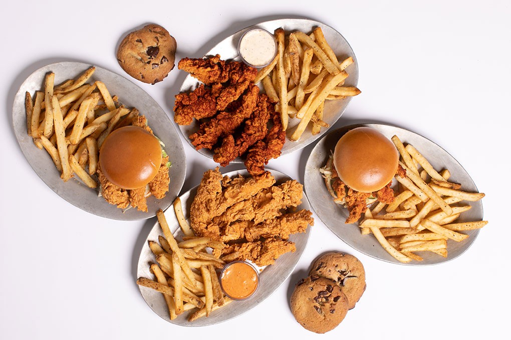 Tender Shack, a new delivery-only concept from Bloomin’ Brands, serves up a variety of bold-flavored options, including its Nashville Hot AF and Dang Good Seasoned Tenders. The menu, which includes fries and cookies, is offered to consumers through an exclusive partnership with DoorDash.
