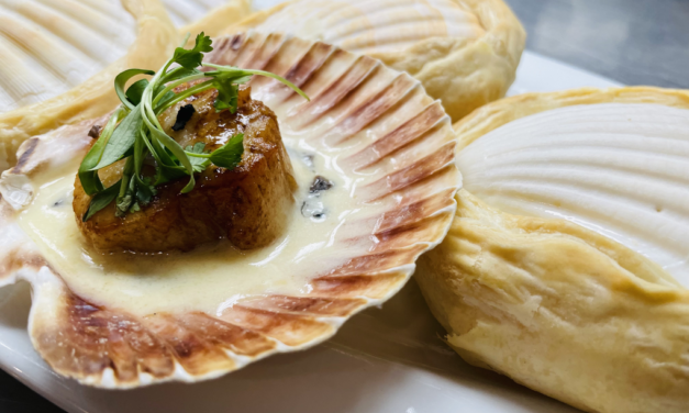 <span class="entry-title-primary">Treasure Chest: Scallop en Croûte</span> <span class="entry-subtitle">The Driskill Hotel  |  Austin, Texas</span>