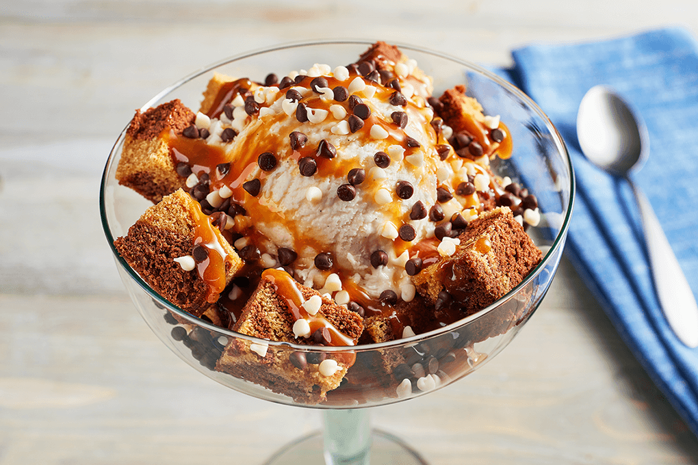 Picture for Chocolate Marbled Pound Cake Sundae