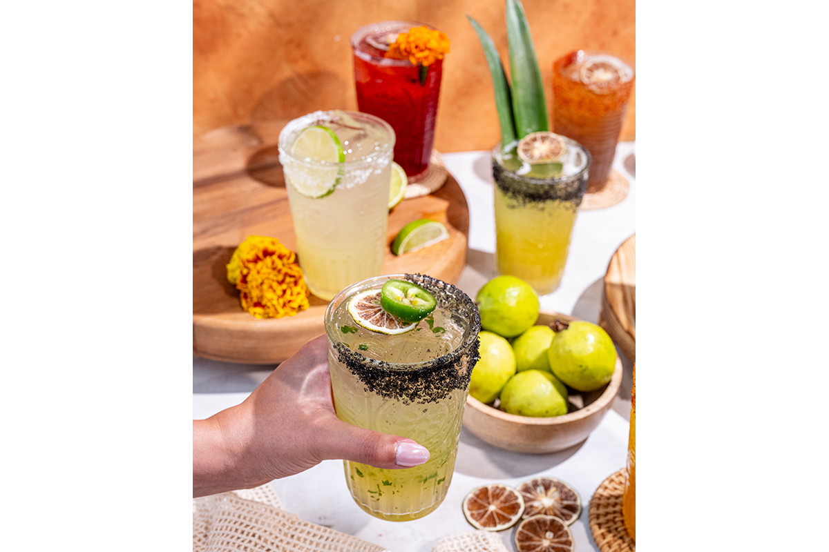 Turning-Cocktails-into-Mini-Works-of-Art-Hero-5-Pina-Picante-Margarita