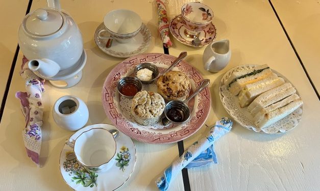 <span class="entry-title-primary">Stop 3: A Cause for Tea</span> <span class="entry-subtitle">Fascinators and global tea</span>