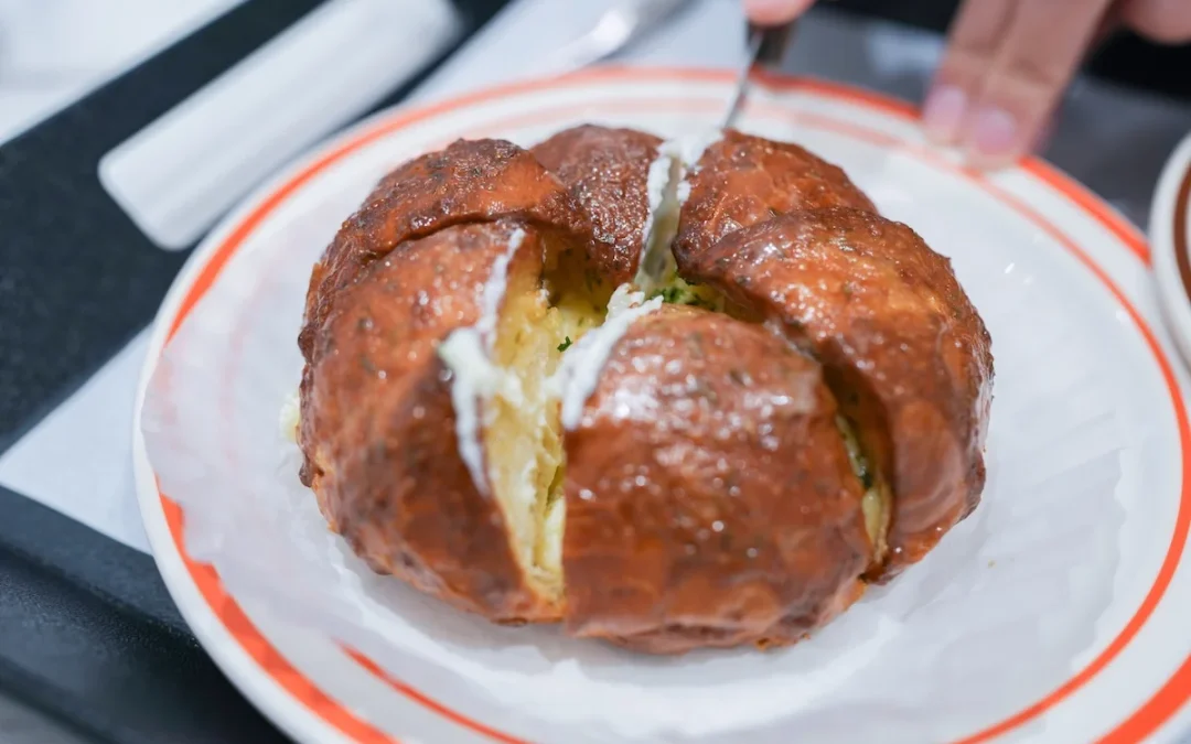 Rip, Tear and Pull-Apart Breads Menuing four fun, interactive styles